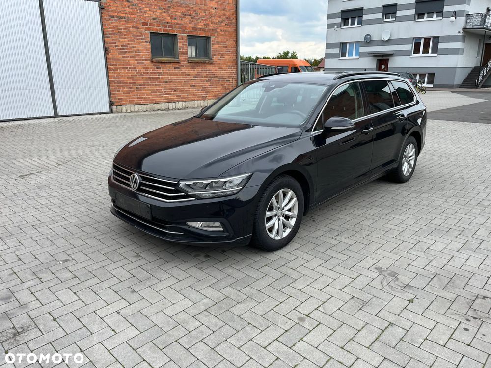 Volkswagen Passat - 16