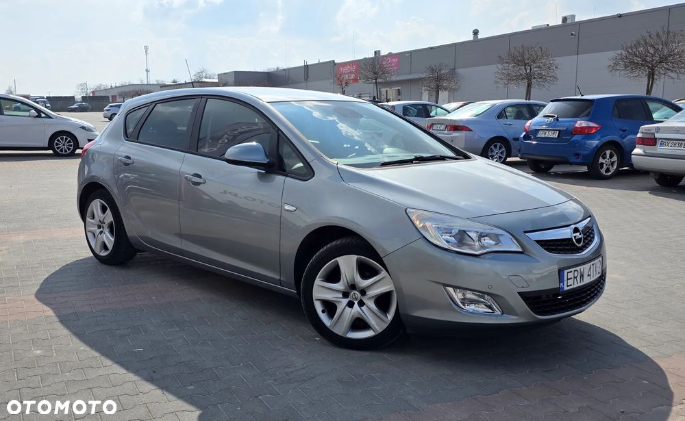 Opel Astra 1.4 Turbo - 2