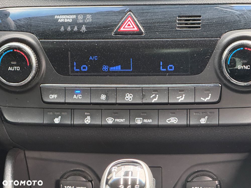 Hyundai Tucson 1.7 CRDI BlueDrive GO 2WD - 24