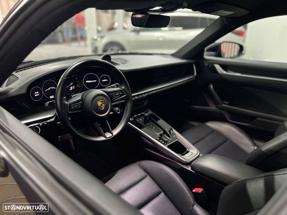 Porsche 911 Série F - 16