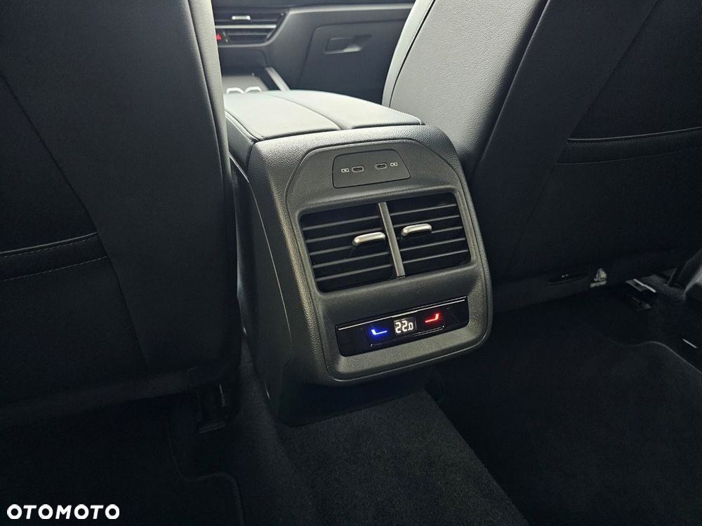 Volkswagen Passat Variant - 39