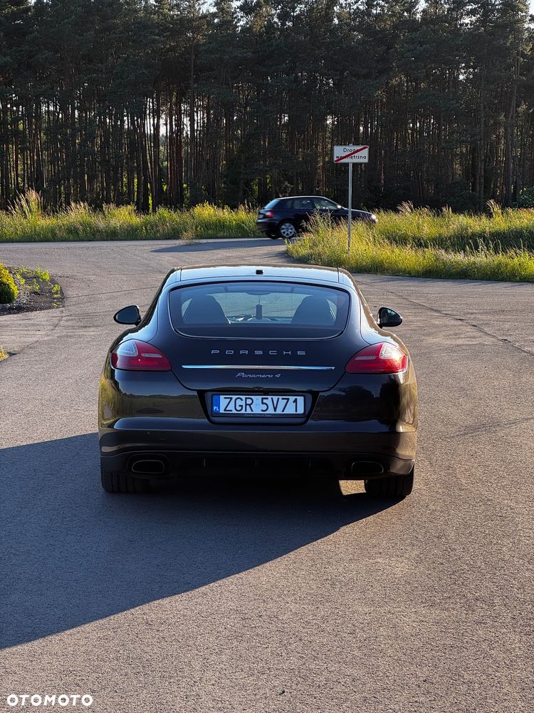 Porsche Panamera 4 PDK - 5