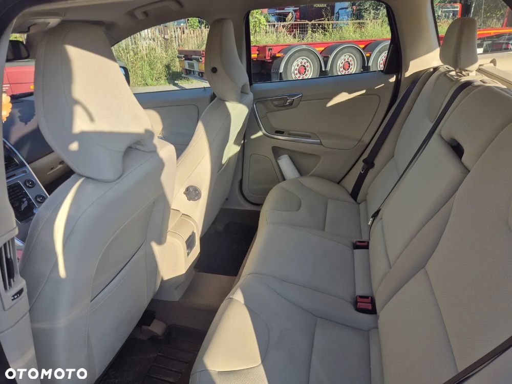 Volvo XC 60 - 8