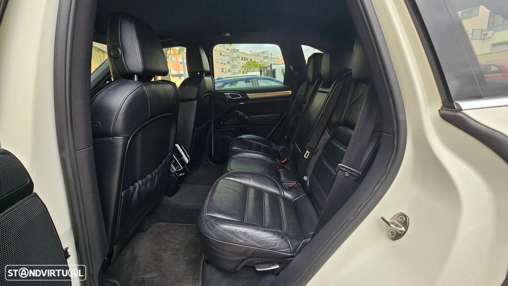 Porsche Cayenne ver-standard - 29
