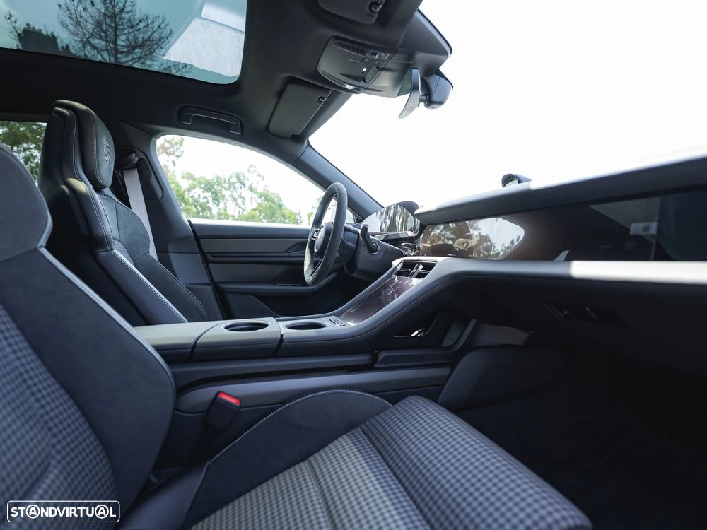 Porsche Taycan Sport Turismo bateria Performance Plus - 13