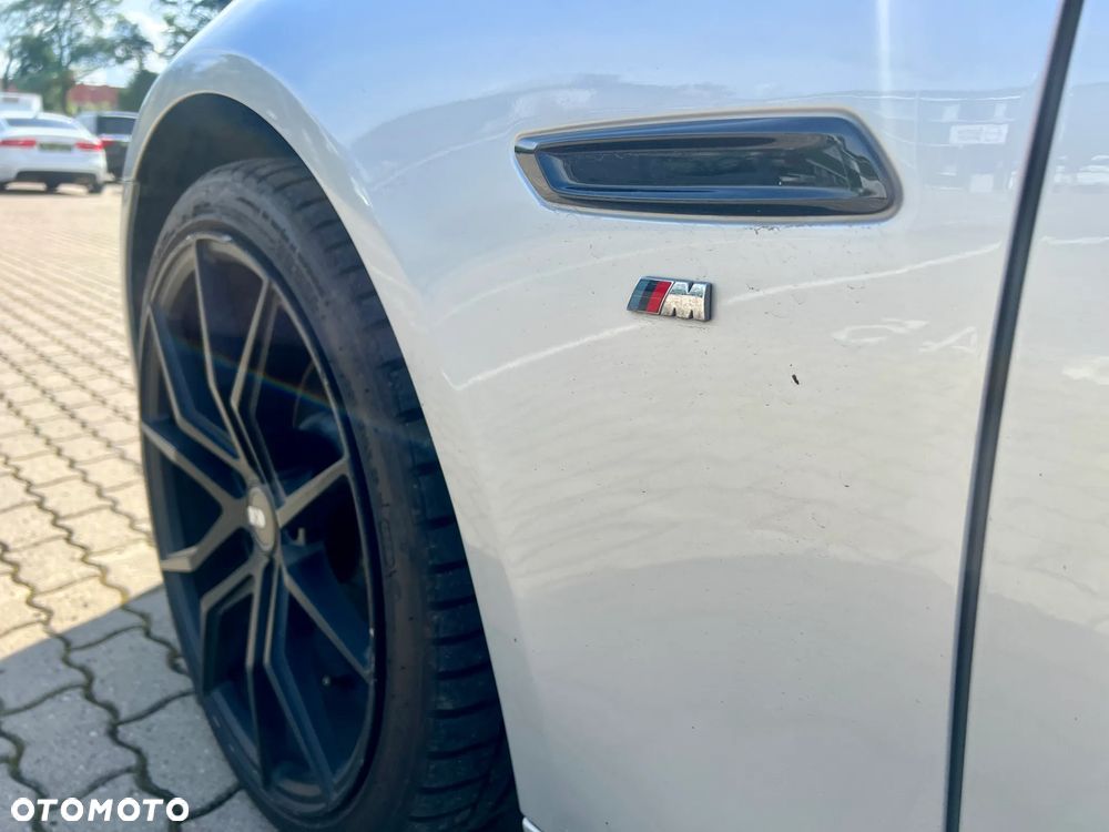 BMW Seria 5 528i xDrive - 12