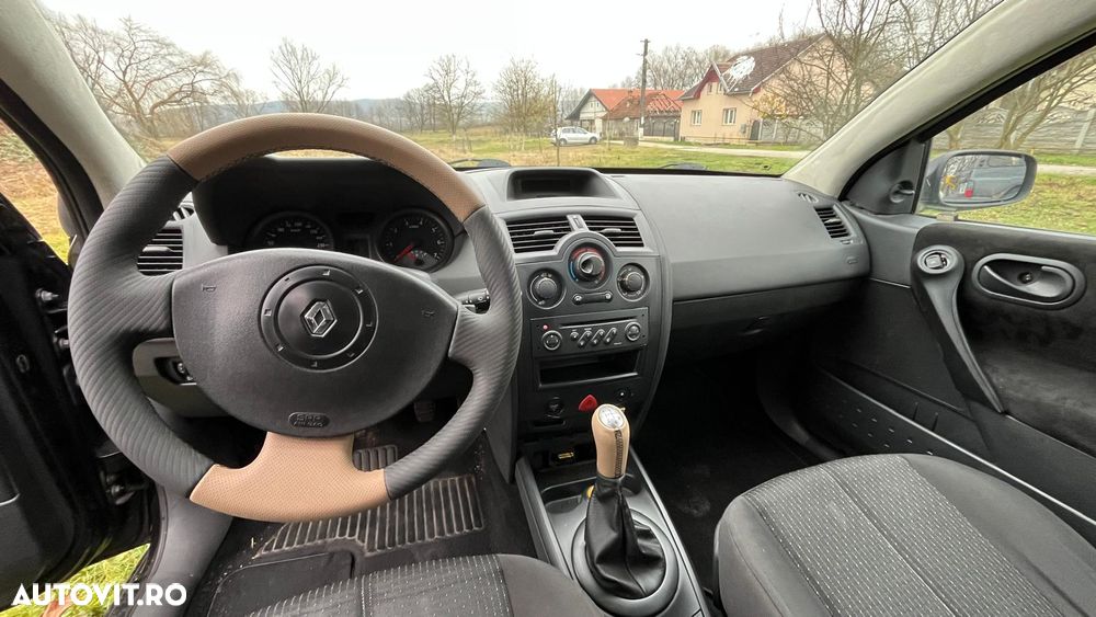 Renault Megane II Sedan 1.5 dCi Influence - 12