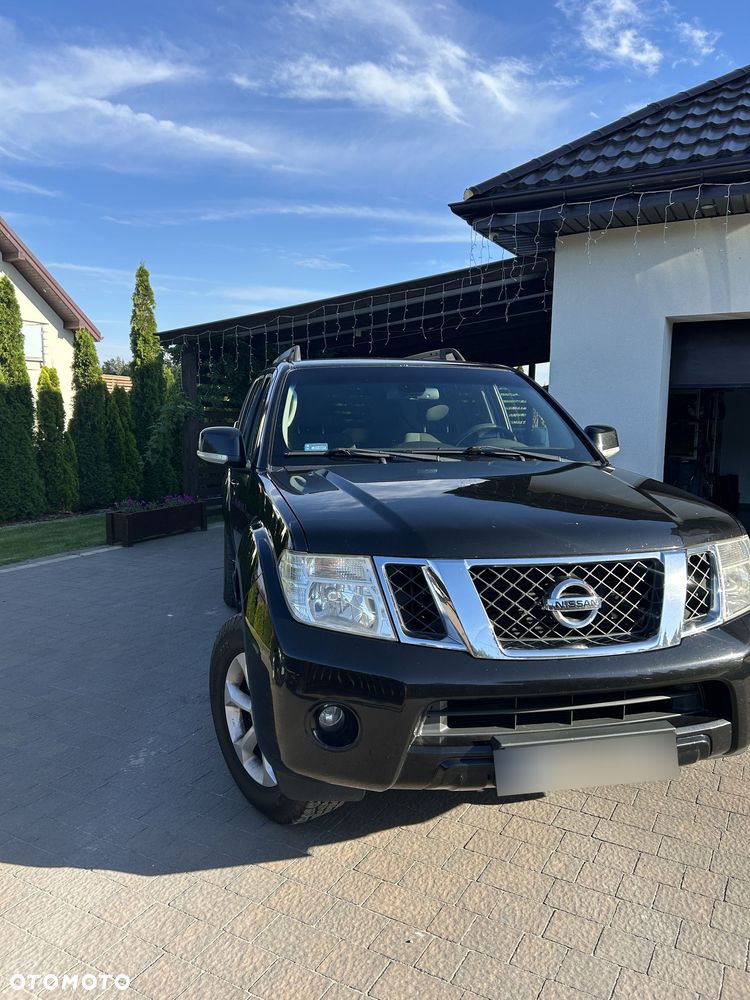 Nissan Pathfinder 2.5 D XE - 2