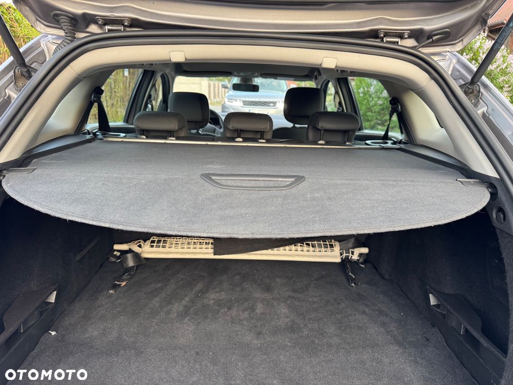 Renault Megane ENERGY dCi 110 Start & Stop Bose Edition - 14