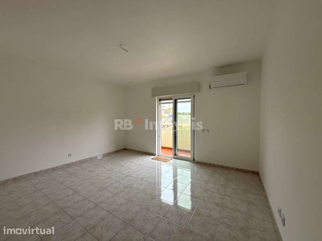 Apartamento T2 Sótão e Jardim em Abrantes - Grande imagem: 3/19