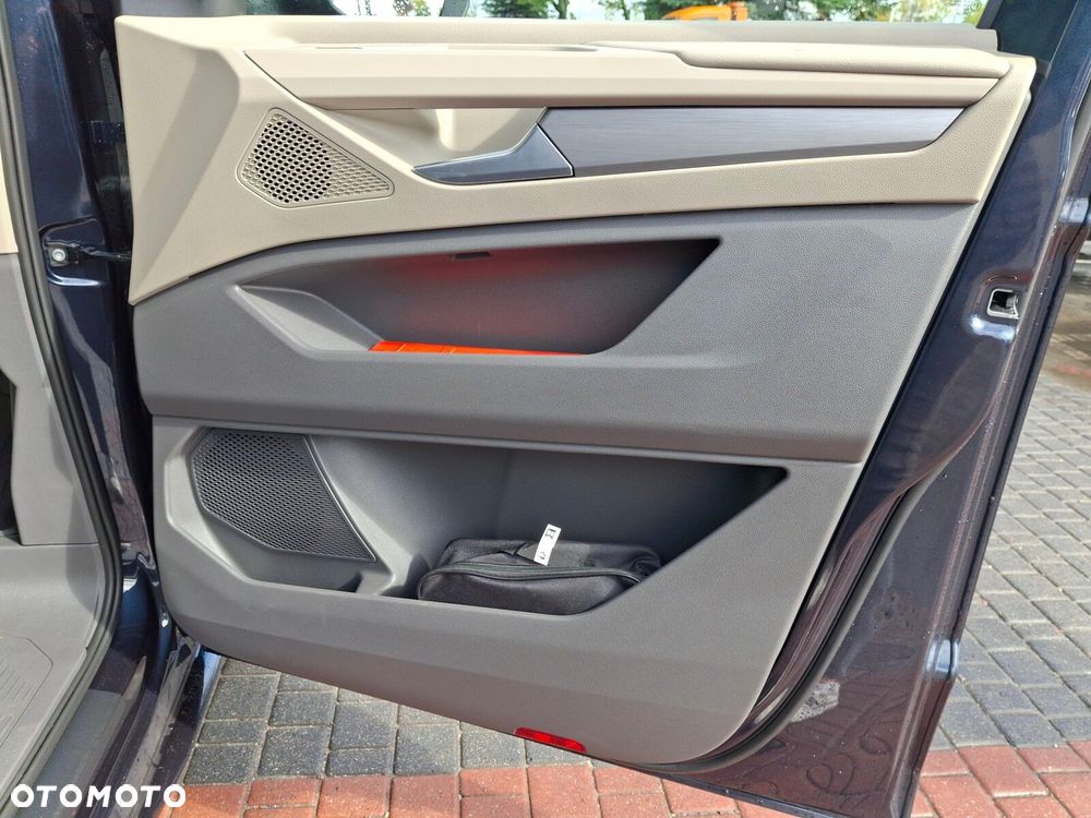 Volkswagen California - 23