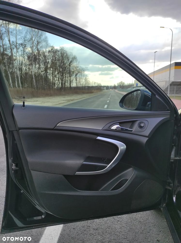 Opel Insignia 2.0 CDTI - 11