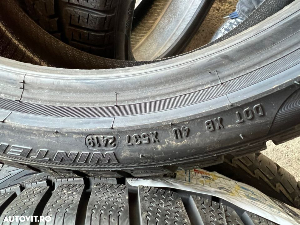 vând 2 anvelope 225/40/18 Pirelli de iarnă noi - 5
