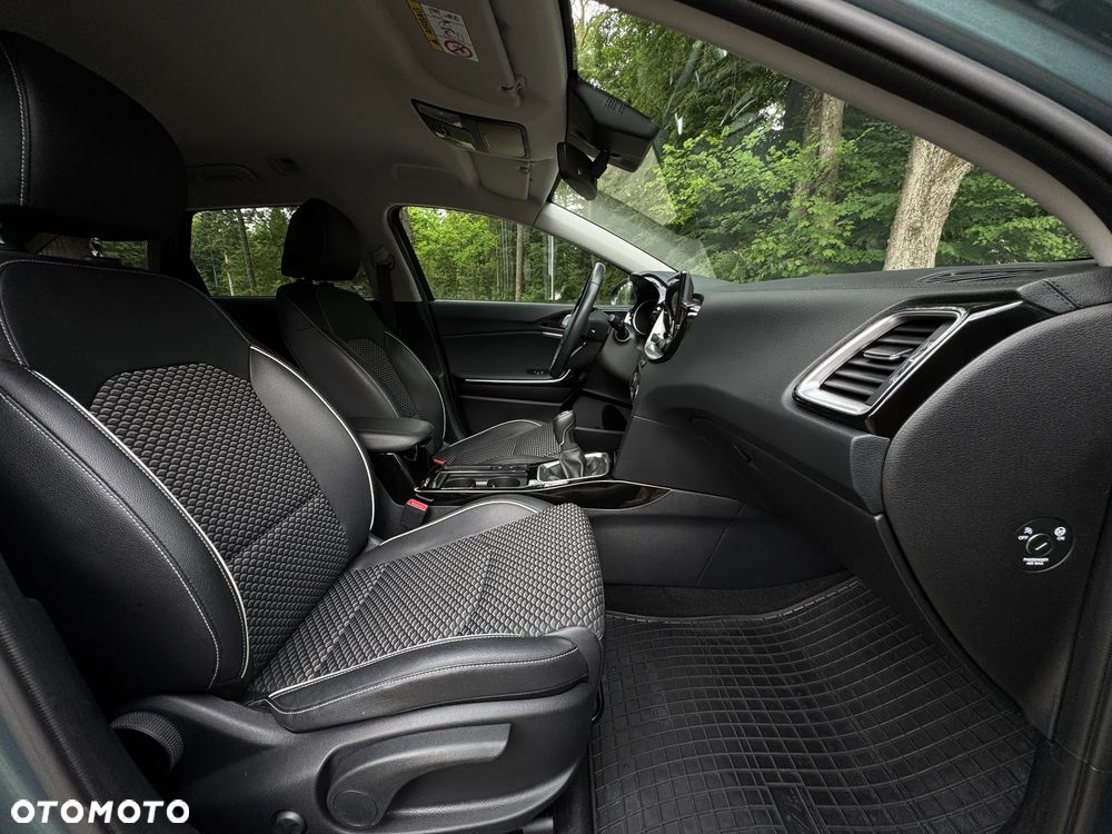 Kia Ceed 1.5 T-GDI L - 35