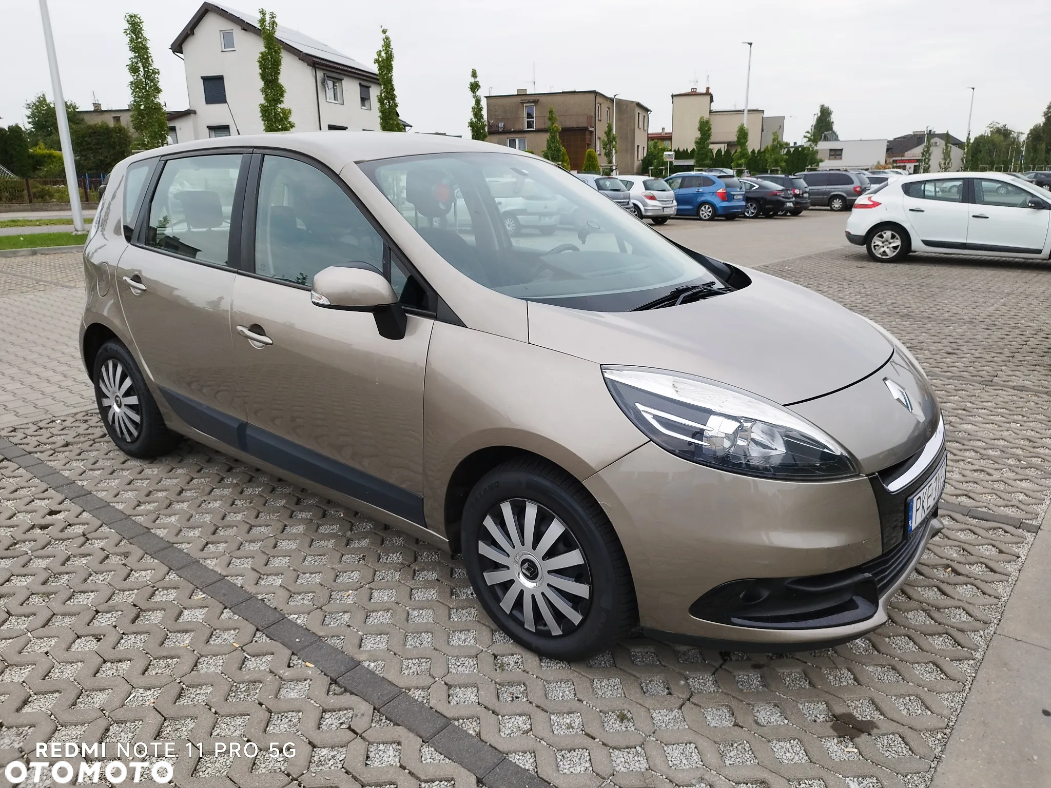 Renault Scenic ENERGY dCi 110 EXPERIENCE - 10
