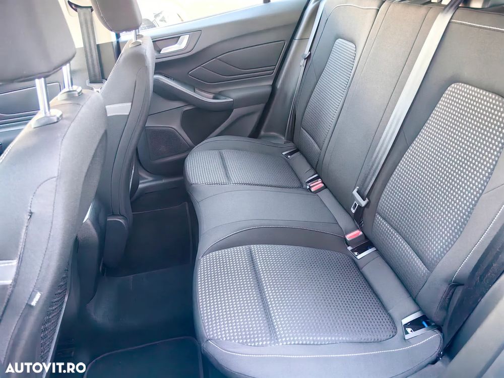 Ford Focus 1.5 EcoBlue Active Business - 18