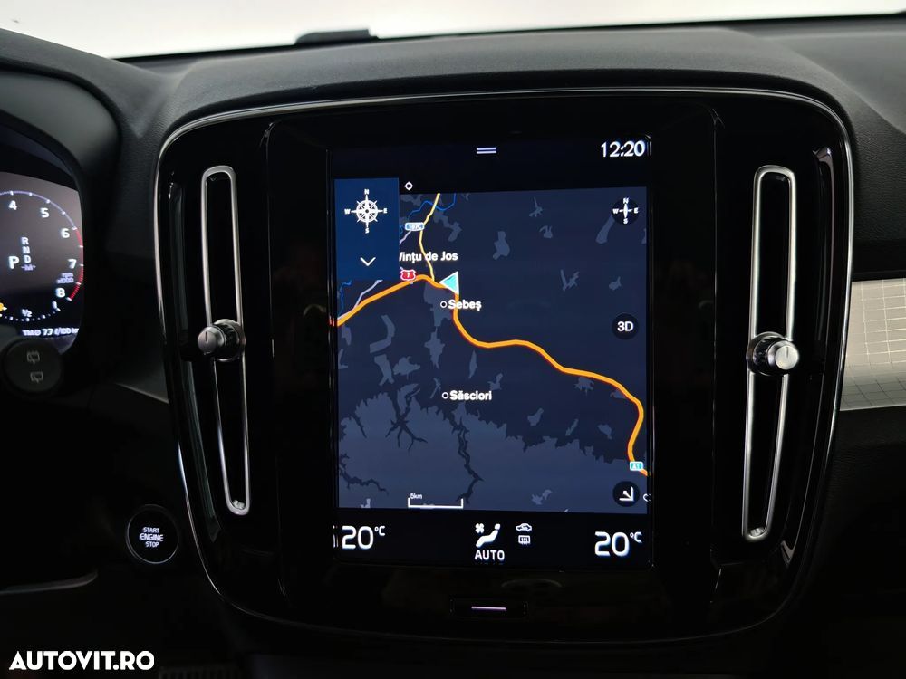 Volvo XC 40 T3 AT8 Momentum Pro - 11