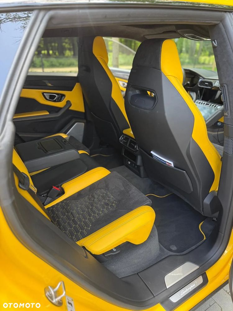 Lamborghini Urus - 22