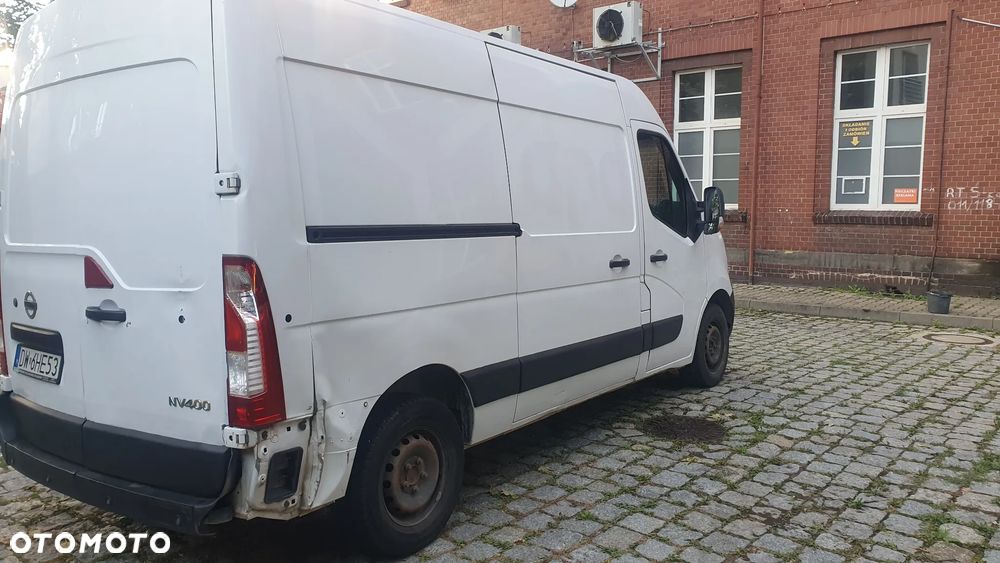 Nissan NV400 - 6