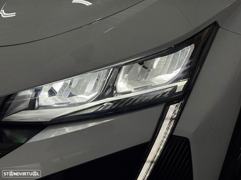Peugeot 408 HYBRID 145 e-DSC6 Allure - 26