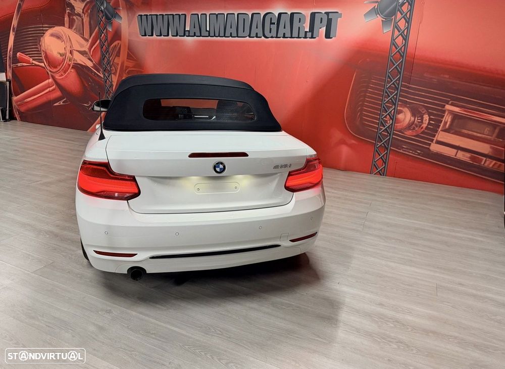 BMW 218 i Cabrio Line Sport - 9