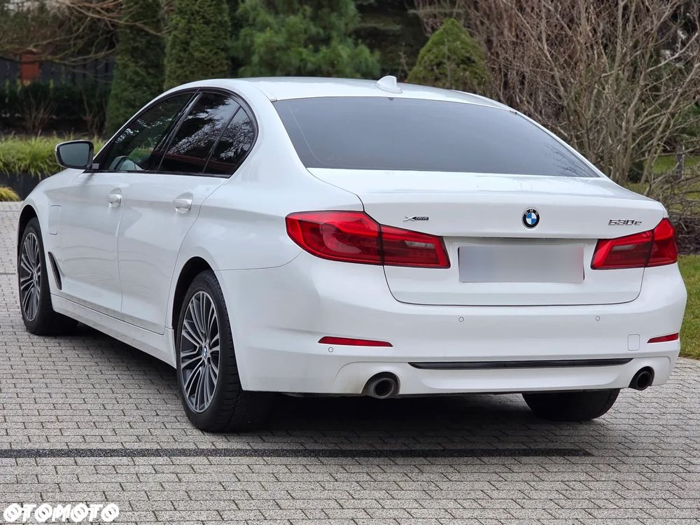 BMW Seria 5 530e iPerformance xDrive M Sport sport - 9