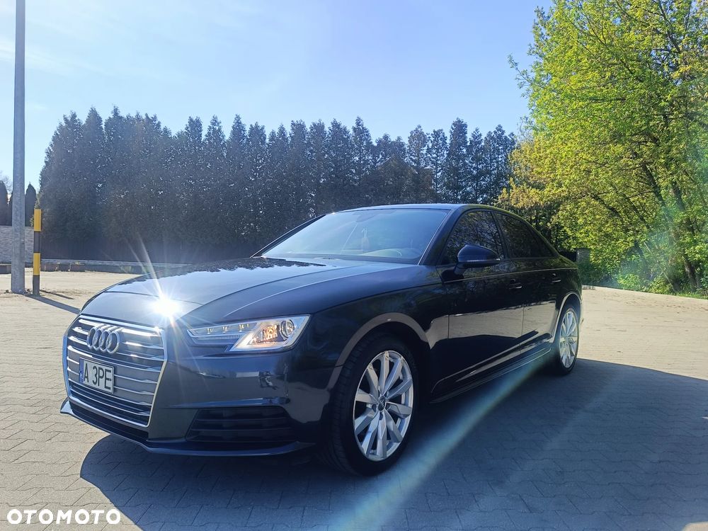 Audi A4 Limousine 2.0 TFSI ultra S tronic - 1