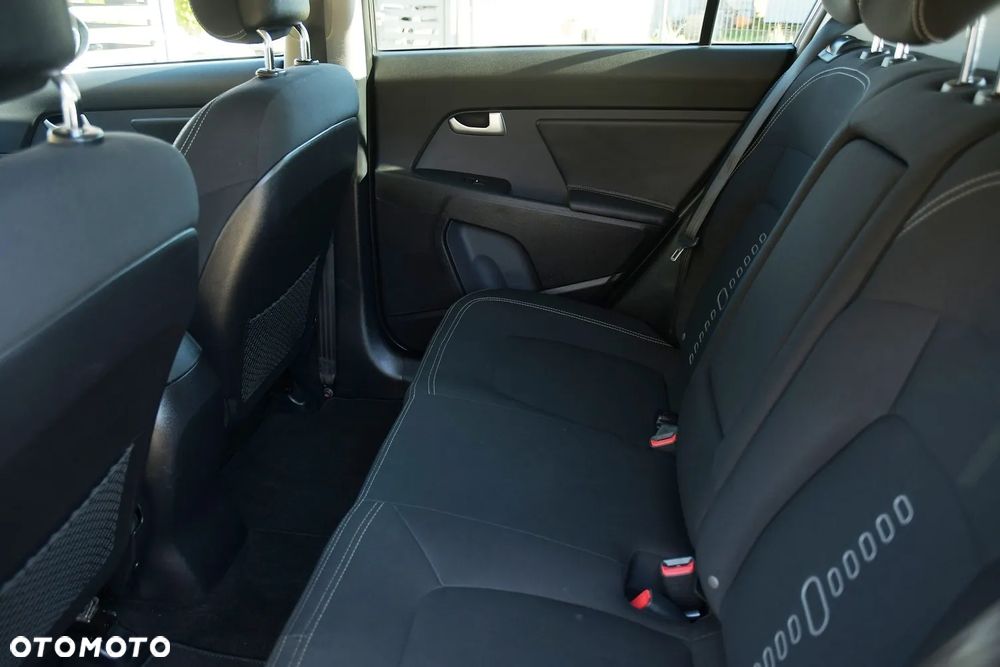 Kia Sportage 1.6 GDI Business Line 2WD - 24