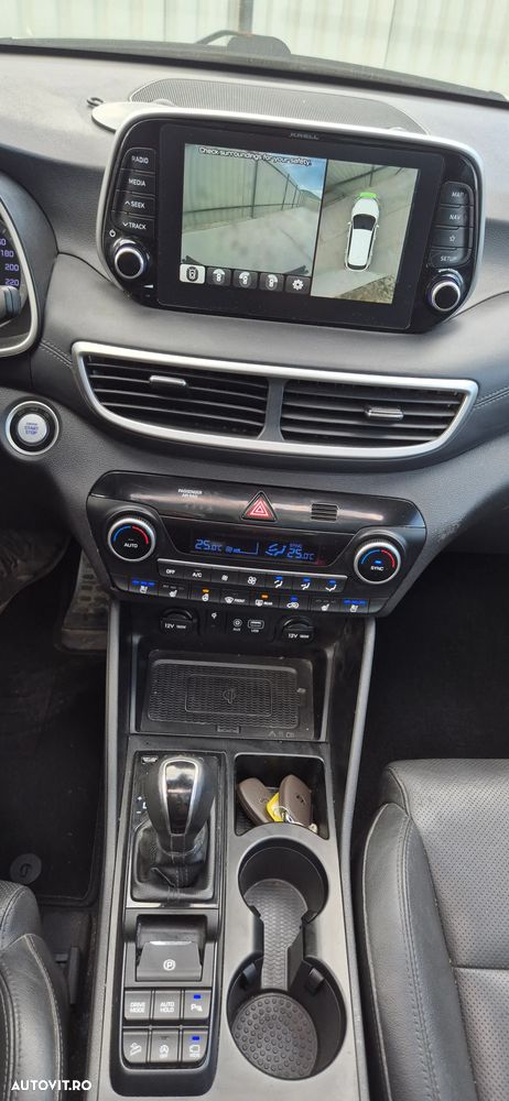 Hyundai Tucson 2.0 CRDI 4WD Automatik Premium - 11