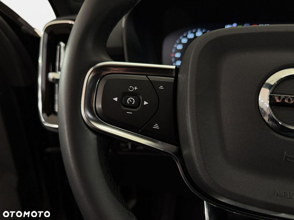 Volvo XC 40 - 21