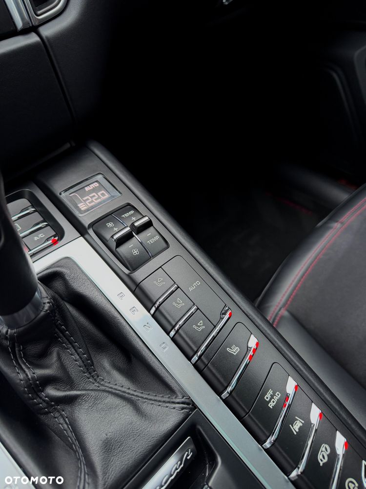 Porsche Macan GTS - 19