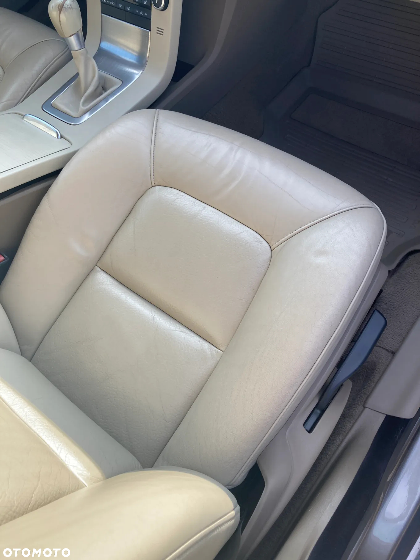 Volvo V70 2.5T Momentum - 6