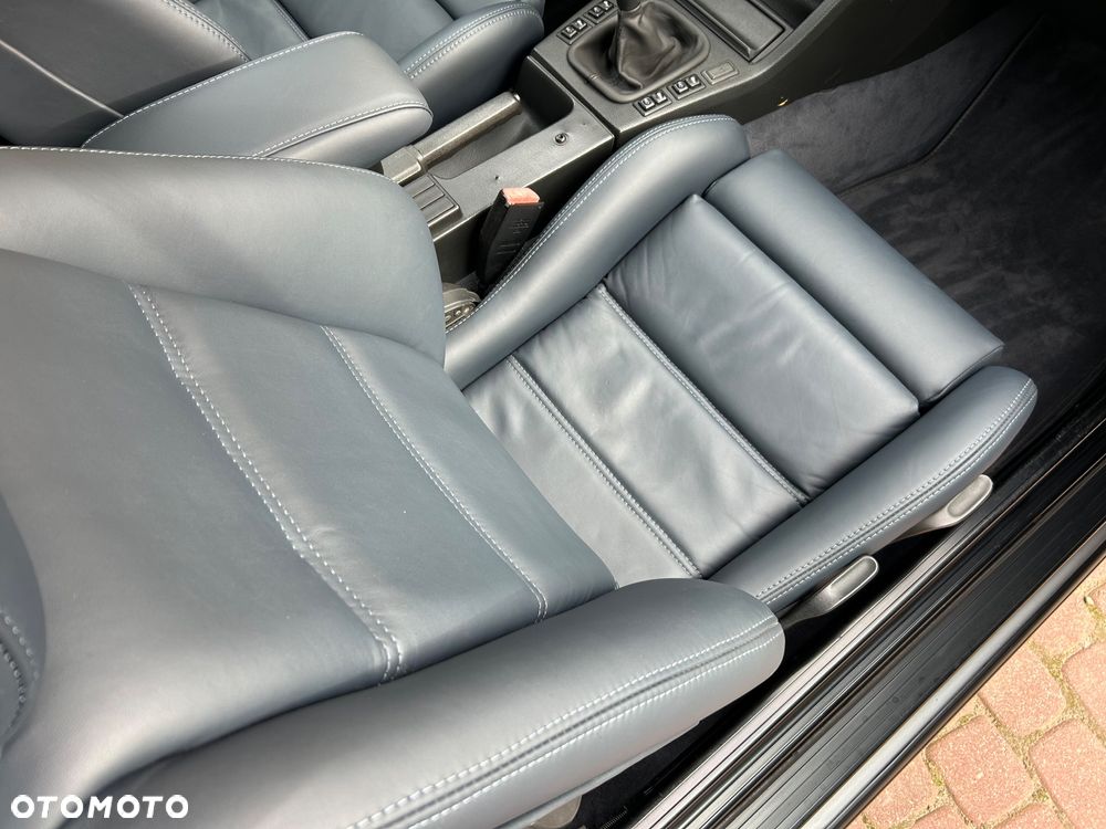 BMW Seria 3 320i - 21