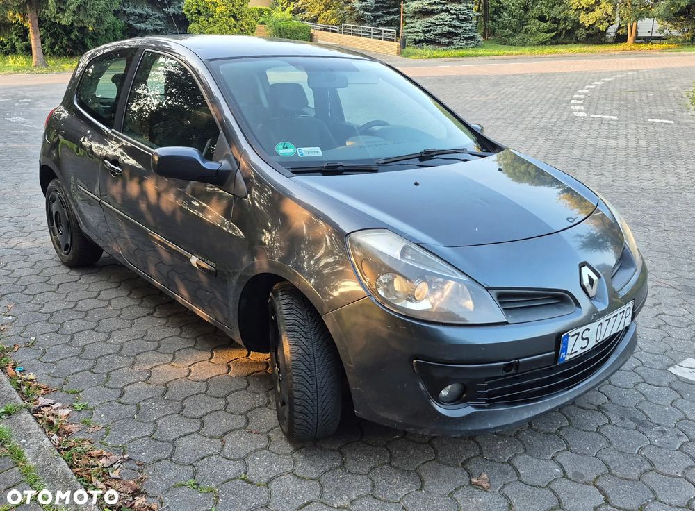 Renault Clio 1.2 16V Authentique - 2