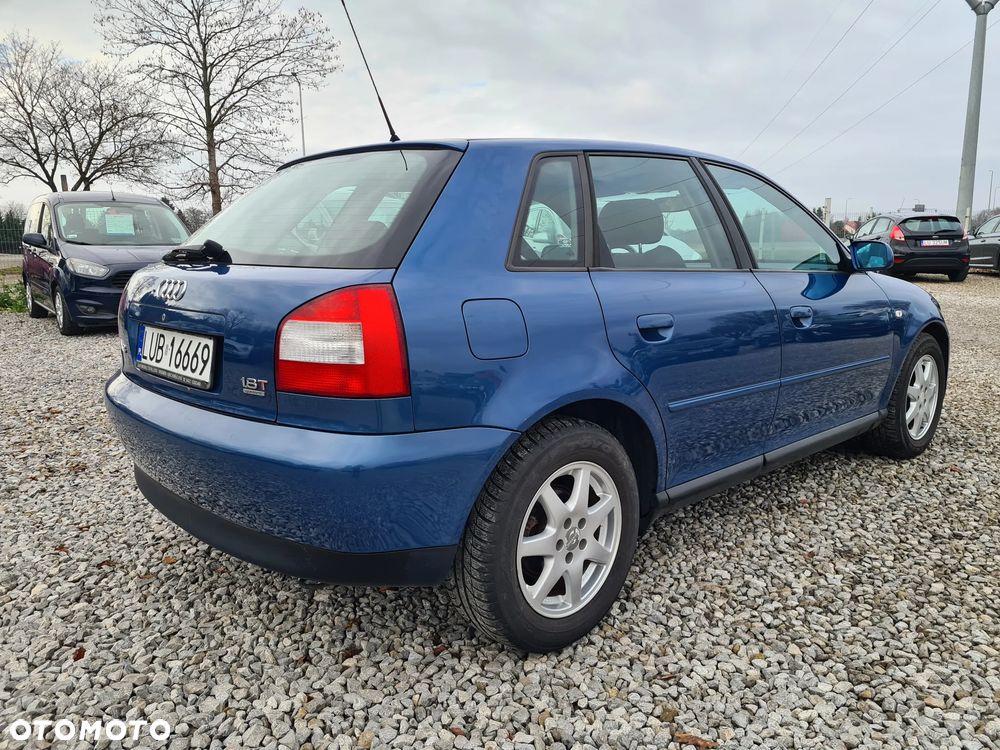 Audi A3 Sportback 1.8T Quattro Ambiente - 5