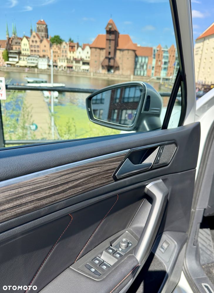 Volkswagen Tiguan 2.0 TSI 4Motion DSG OPF IQ.DRIVE - 24