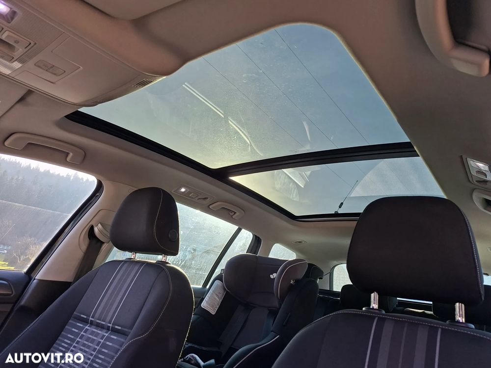 Volkswagen Golf 1.6 TDI BlueMotion Technology Lounge - 8