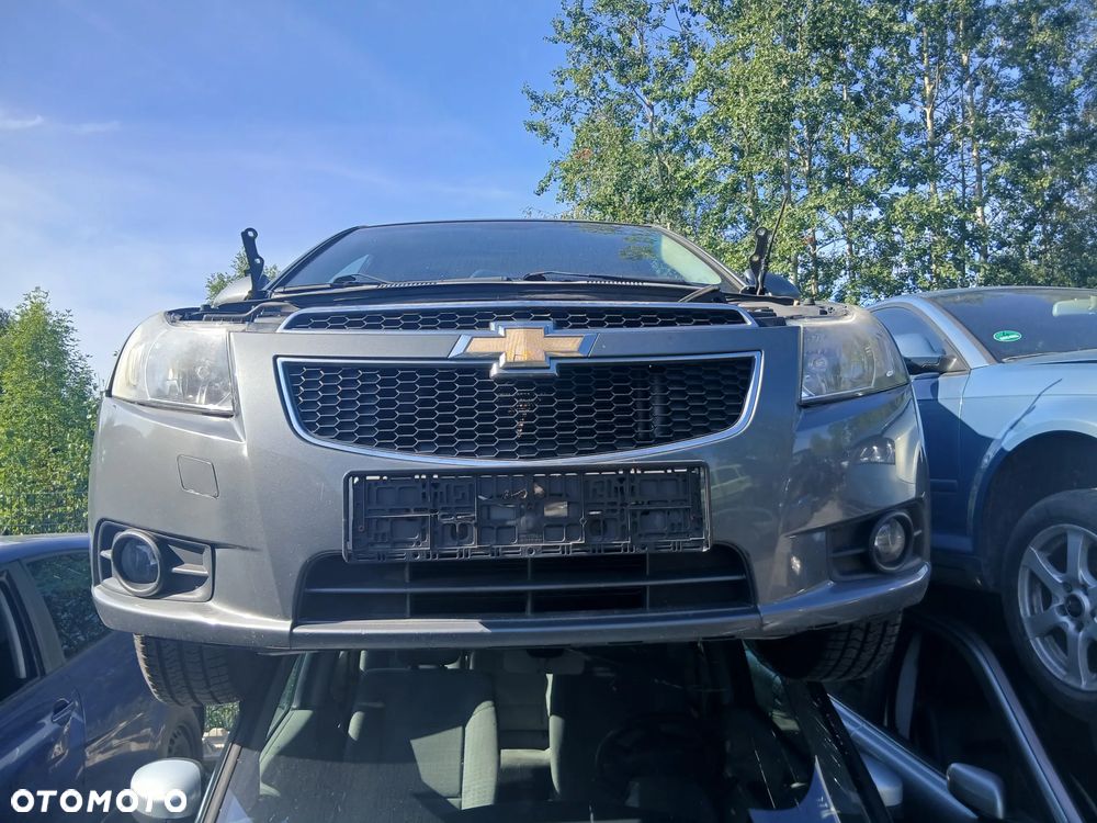 Zderzak Przedni Kompletny Chevrolet Cruze - 1
