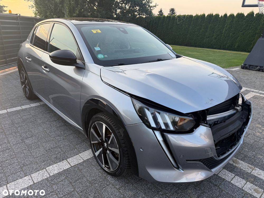 Peugeot 208 GT - 4