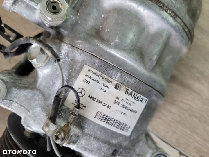 Sprężarka kompresor klimatyzacji Mercedes W205 W213 W447 GLC X253 2,2 CDI A0008303801 - 2