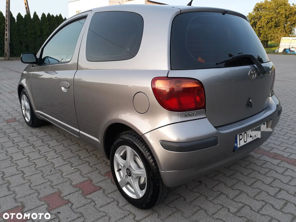 Toyota Yaris 1.3 Sol - 3