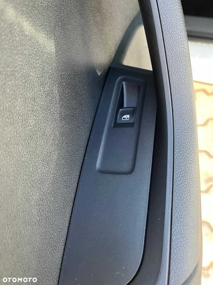 Skoda Karoq 2.0 TDI SCR 4x4 Selection DSG - 9