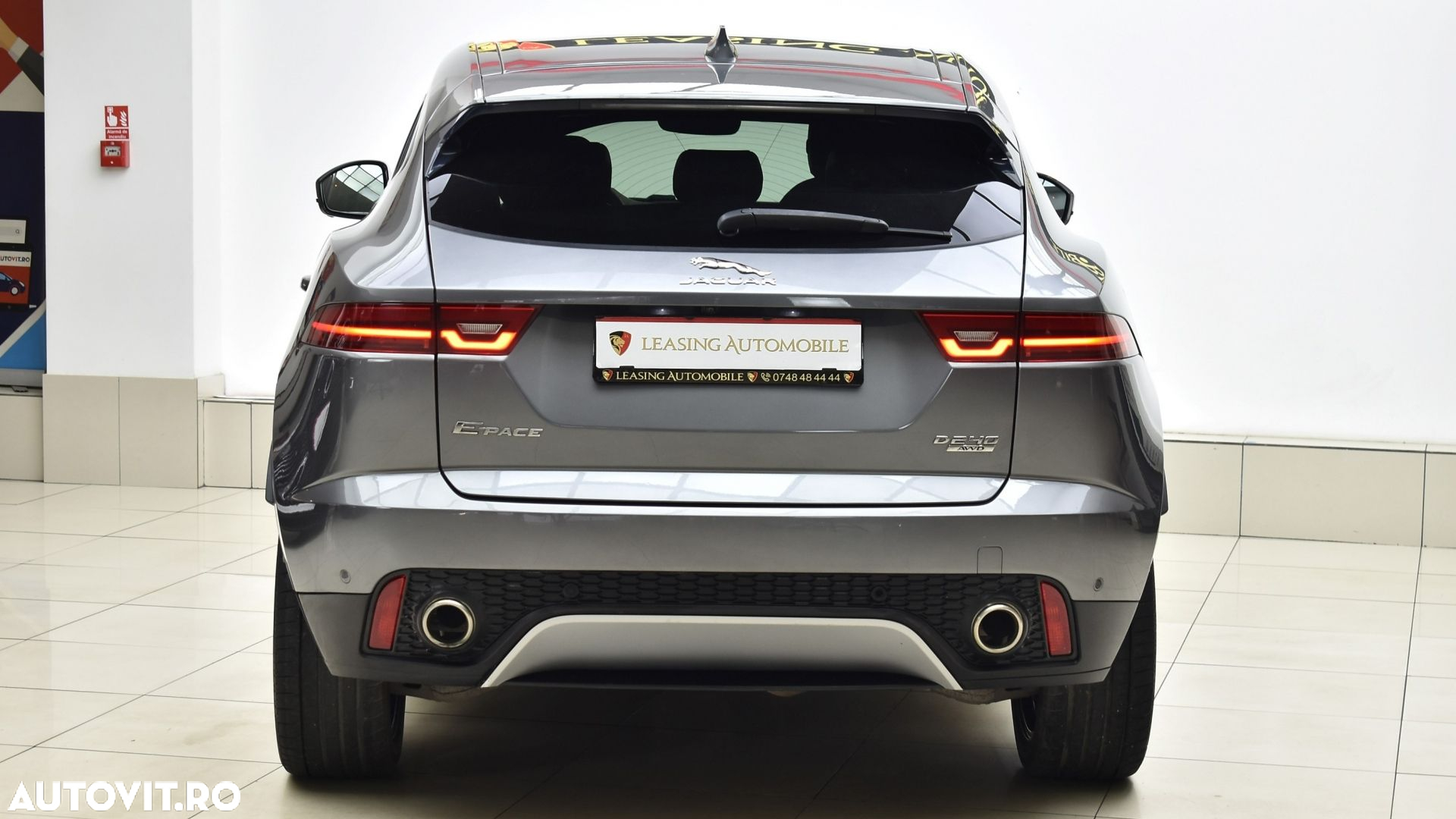 Jaguar E-Pace D240 AWD SE - 4