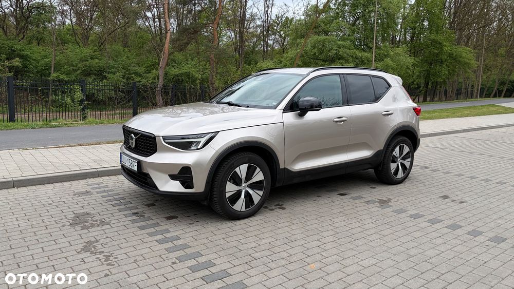 Volvo XC 40 T2 Plus Dark - 3