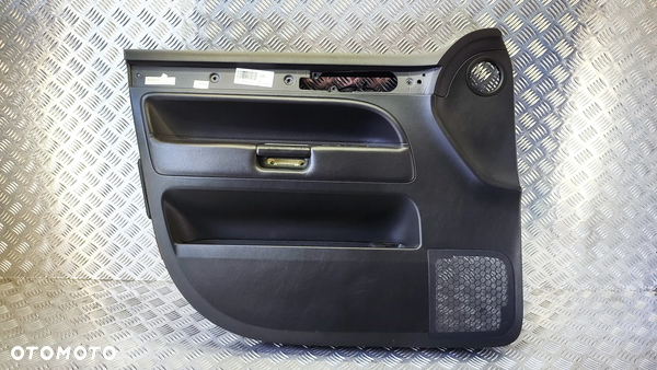VW TOUAREG 7L 03-09R TAPICERKA BOCZEK DRZWI CZARNA PRZOD LEWA KIEROWCY 7L6867011 AN