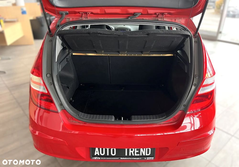 Hyundai i30 1.4 Comfort EU5 - 22