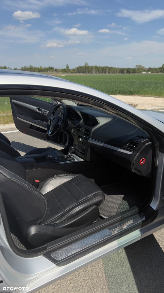 Mercedes-Benz Klasa E 350 CDI BlueEff - 16