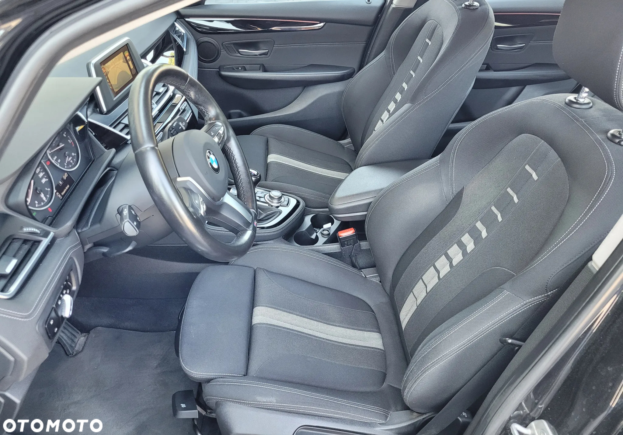 BMW Seria 2 218i Active Tourer M Sport - 19