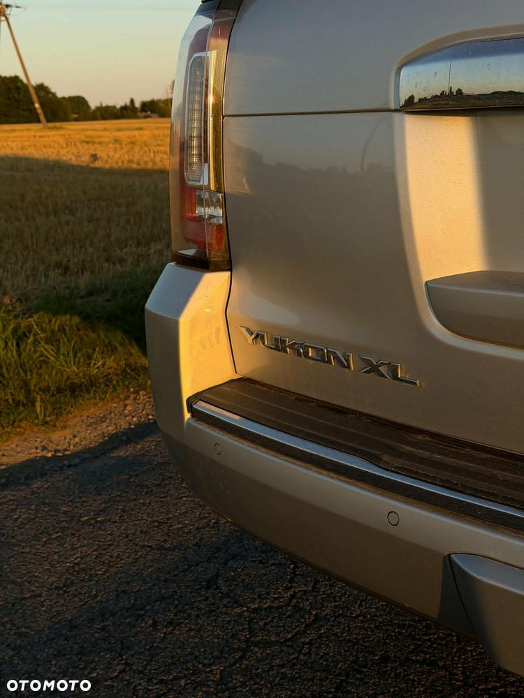 GMC Yukon Denali 6.2 XL - 5