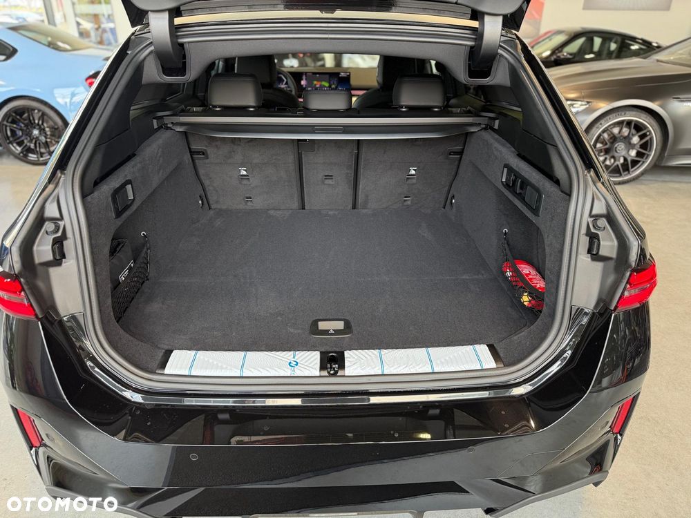 BMW Seria 5 520d xDrive mHEV M Sport sport - 27